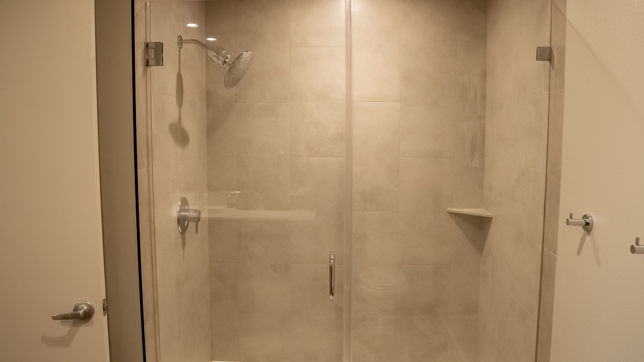 Photo of Bathroom in Platinum Triangle