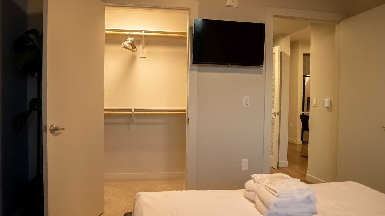 Photo of Bedroom in Platinum Triangle