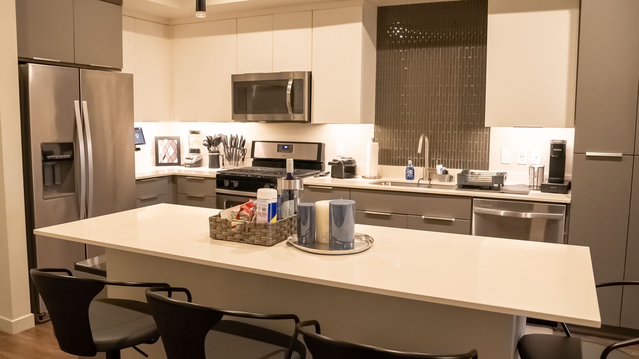 Photo of Kitchen in Platinum Triangle