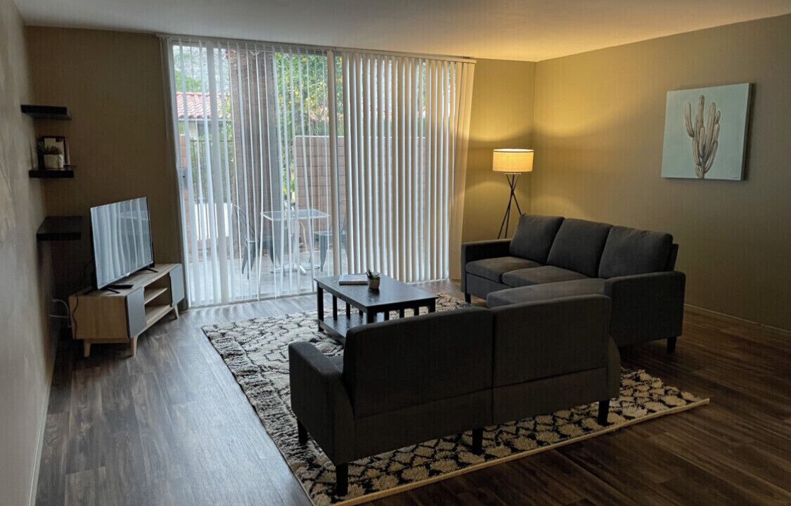 Photo of Livingroom in Historic Tennis Club
