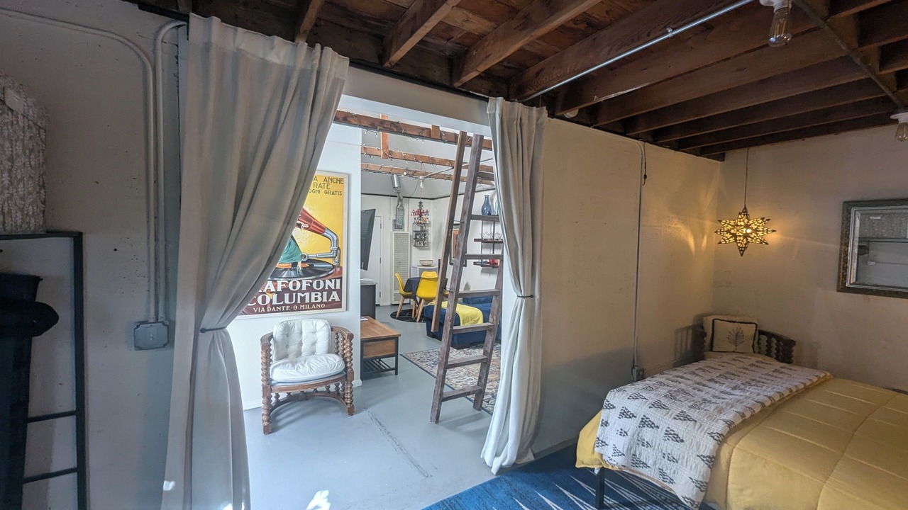 Photo of Bedroom in Bay Park