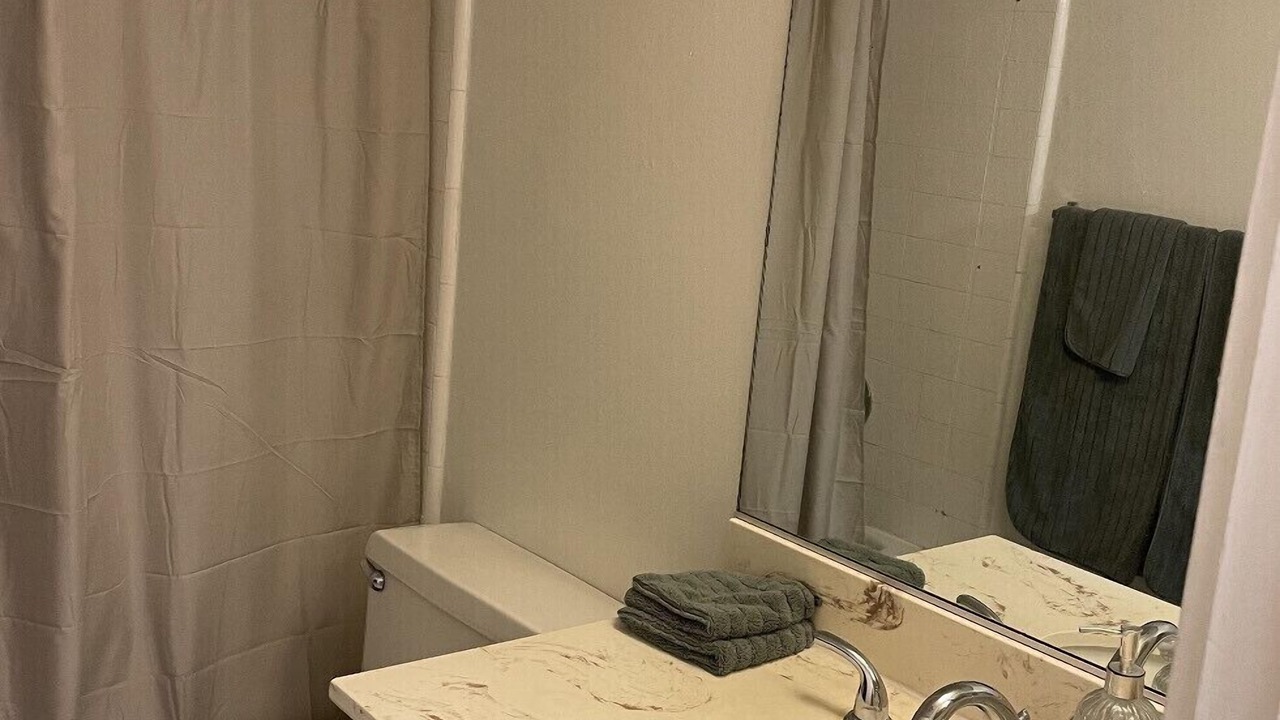 Photo of Bathroom in Historic Tennis Club