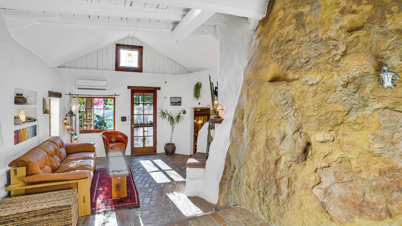 Photo of Bedroom in Canoga Park