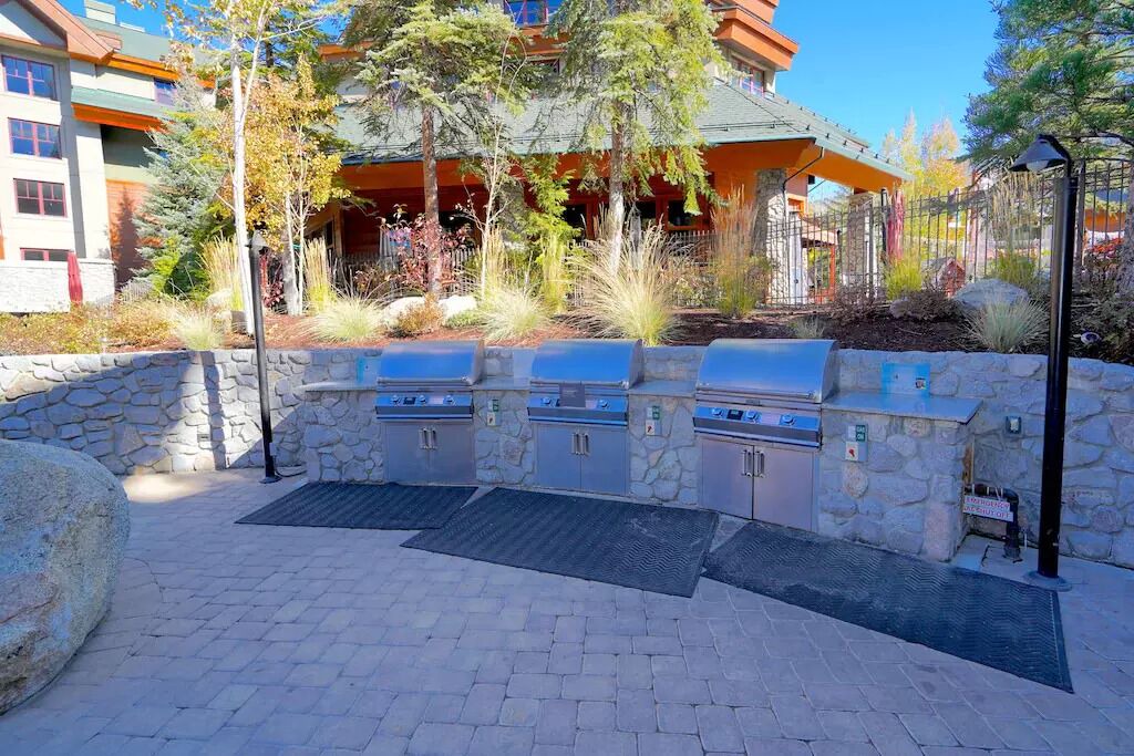 Photo of Patio Balcony in Lakeside Park