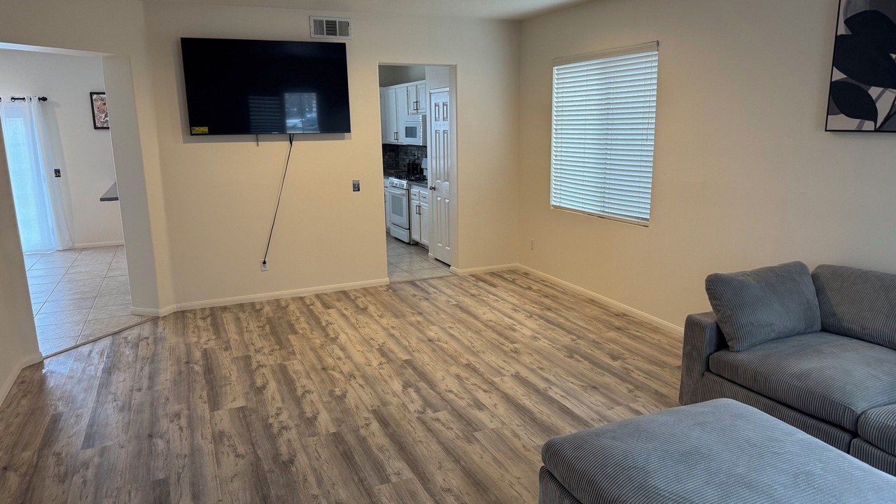 Photo of Livingroom in Palmdale