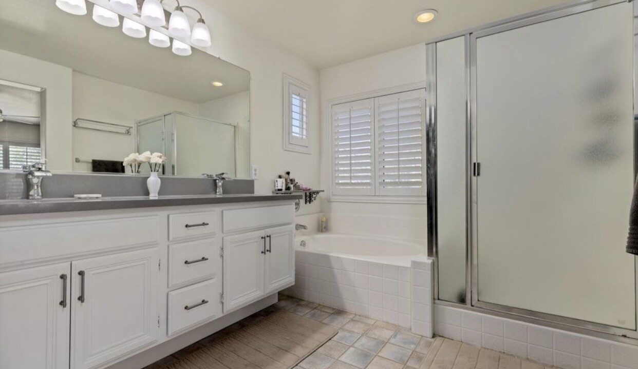 Photo of Bathroom in Palmdale