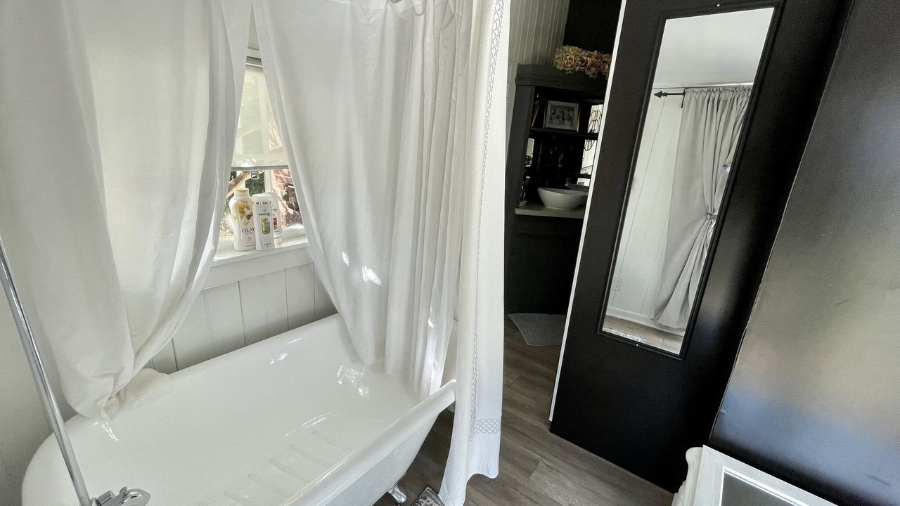 Photo of Bathroom in Coastal San Pedro