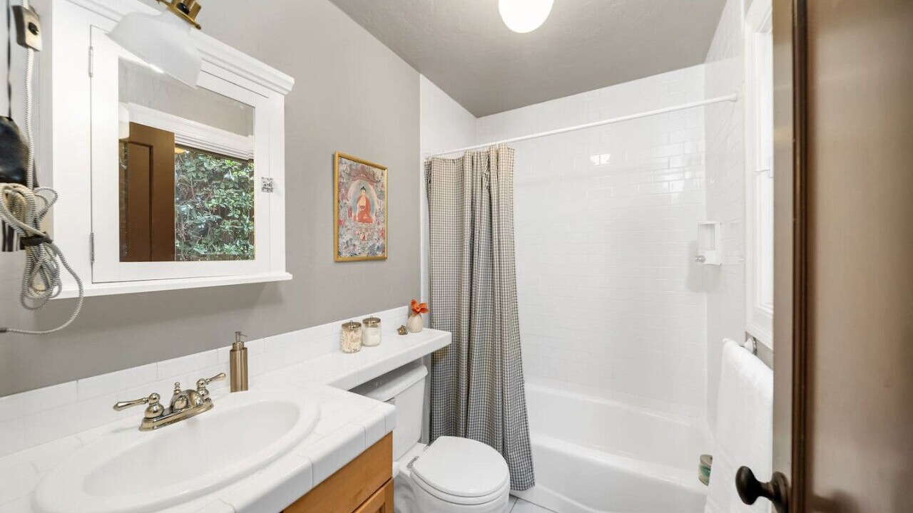 Photo of Bathroom in Atwater Village