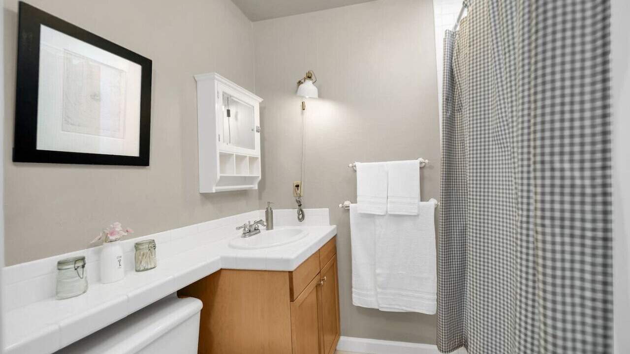 Photo of Bathroom in Atwater Village