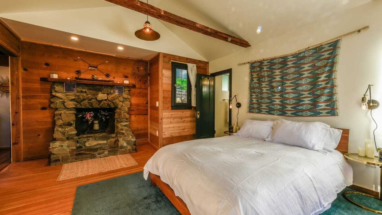 Photo of Bedroom in Topanga