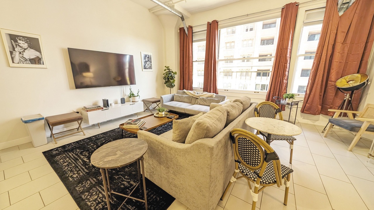 Photo of Livingroom in Historic Core