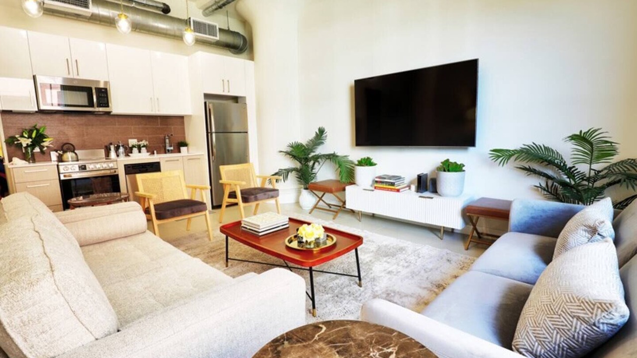 Photo of Livingroom in Historic Core
