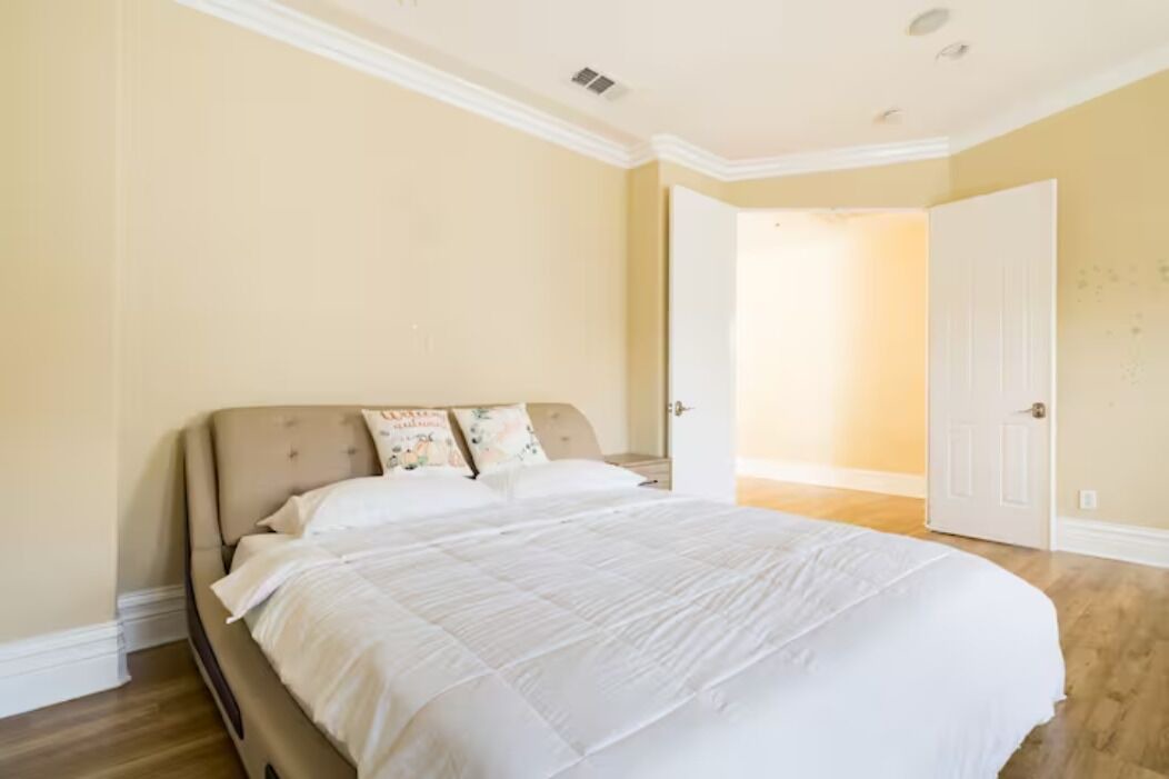 Photo of Bedroom in Santa Ana