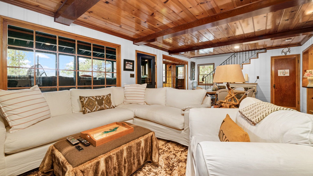 Photo of Livingroom in Boulder Bay