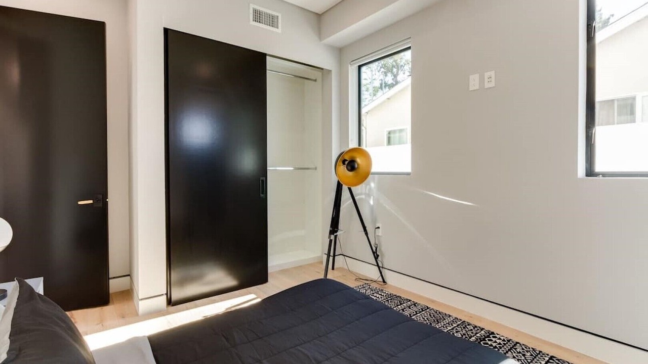 Photo of Bedroom in Encino