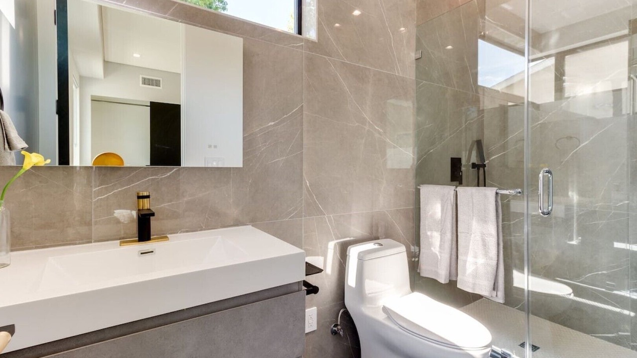 Photo of Bathroom in Encino