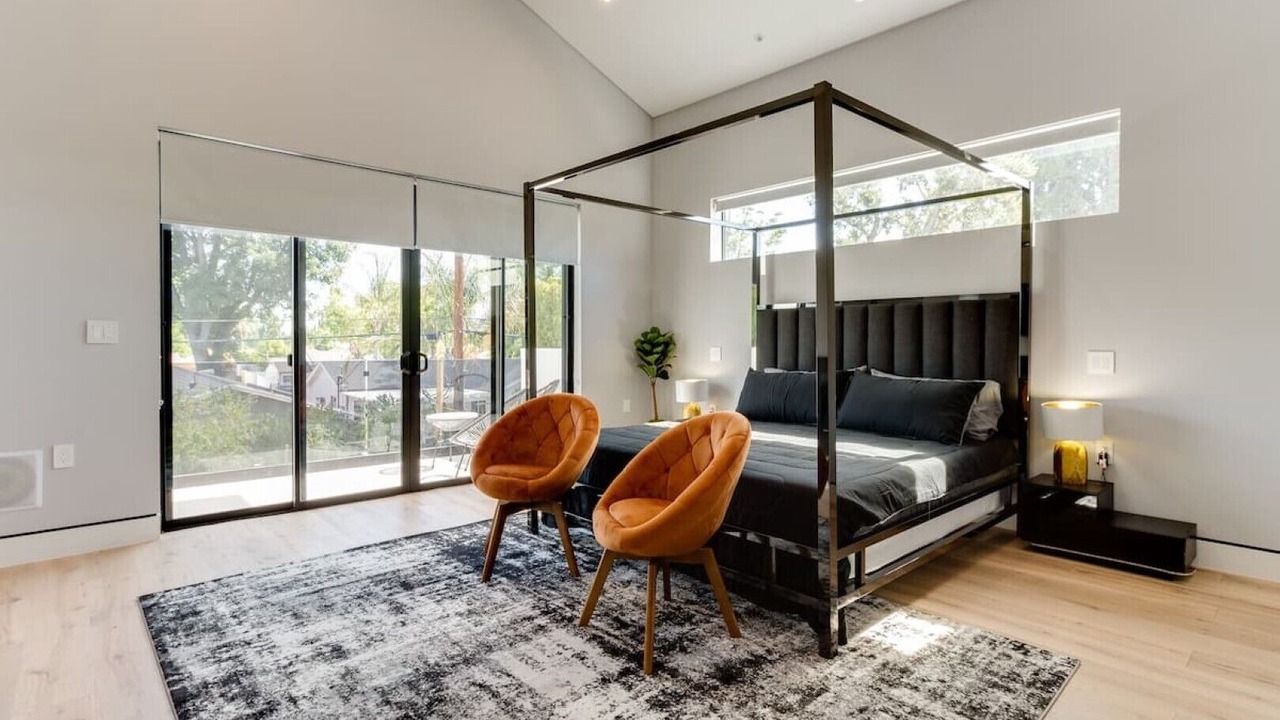 Photo of Bedroom in Encino