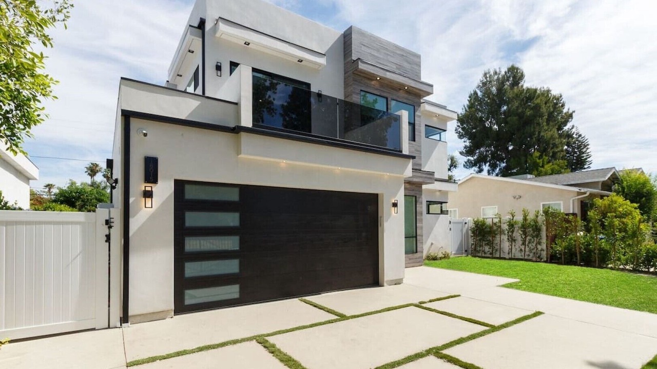 Photo of Outdoor in Encino