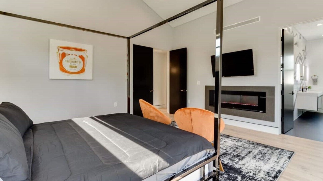 Photo of Bedroom in Encino
