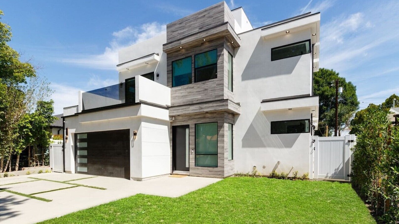 Photo of Outdoor in Encino