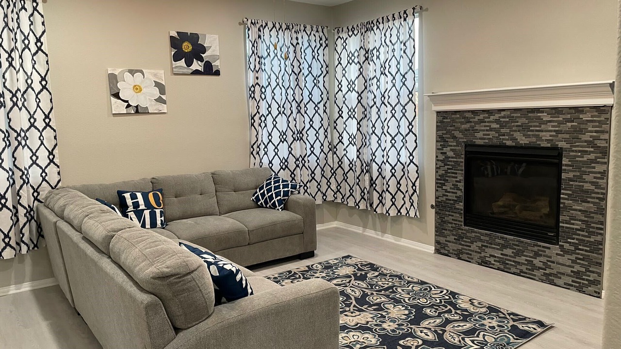 Photo of Livingroom in Eastvale