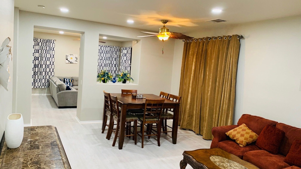 Photo of Livingroom in Eastvale