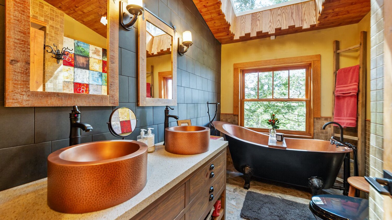 Photo of Bathroom in Lake Arrowhead