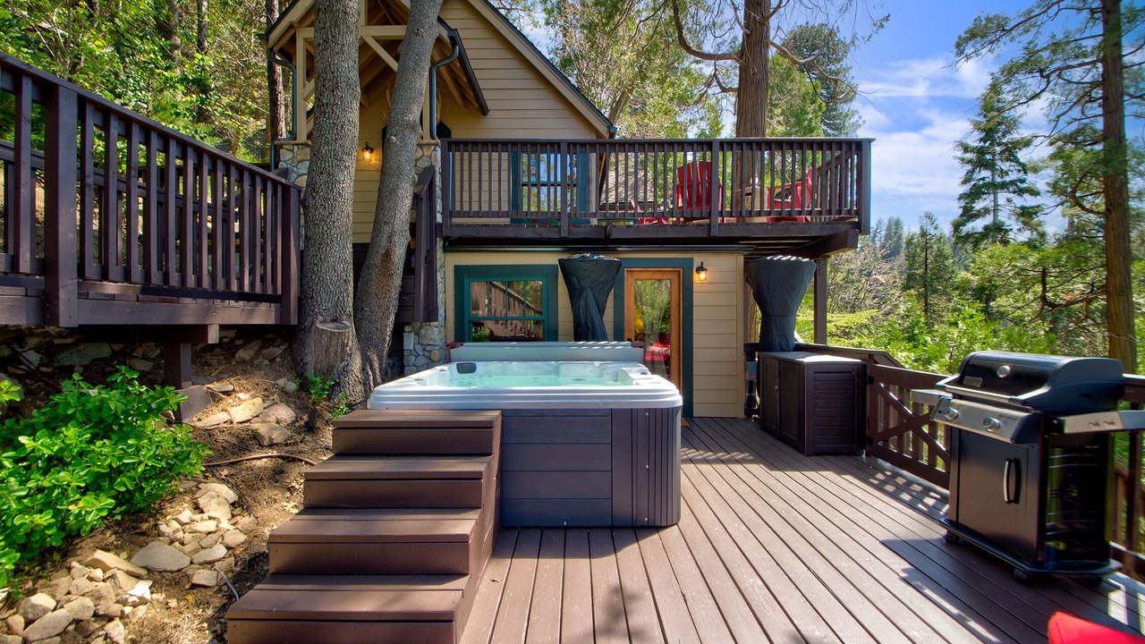 Photo of Patio Balcony in Lake Arrowhead
