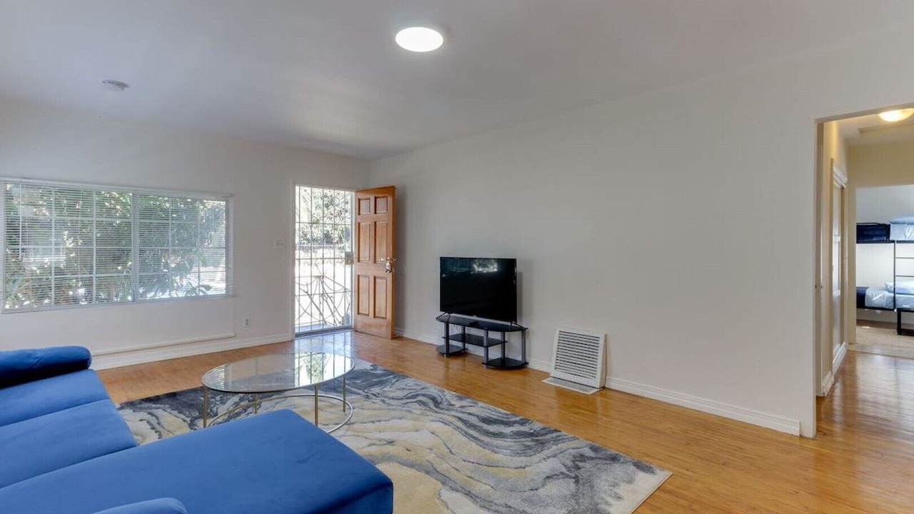 Photo of Livingroom in Rampart Village