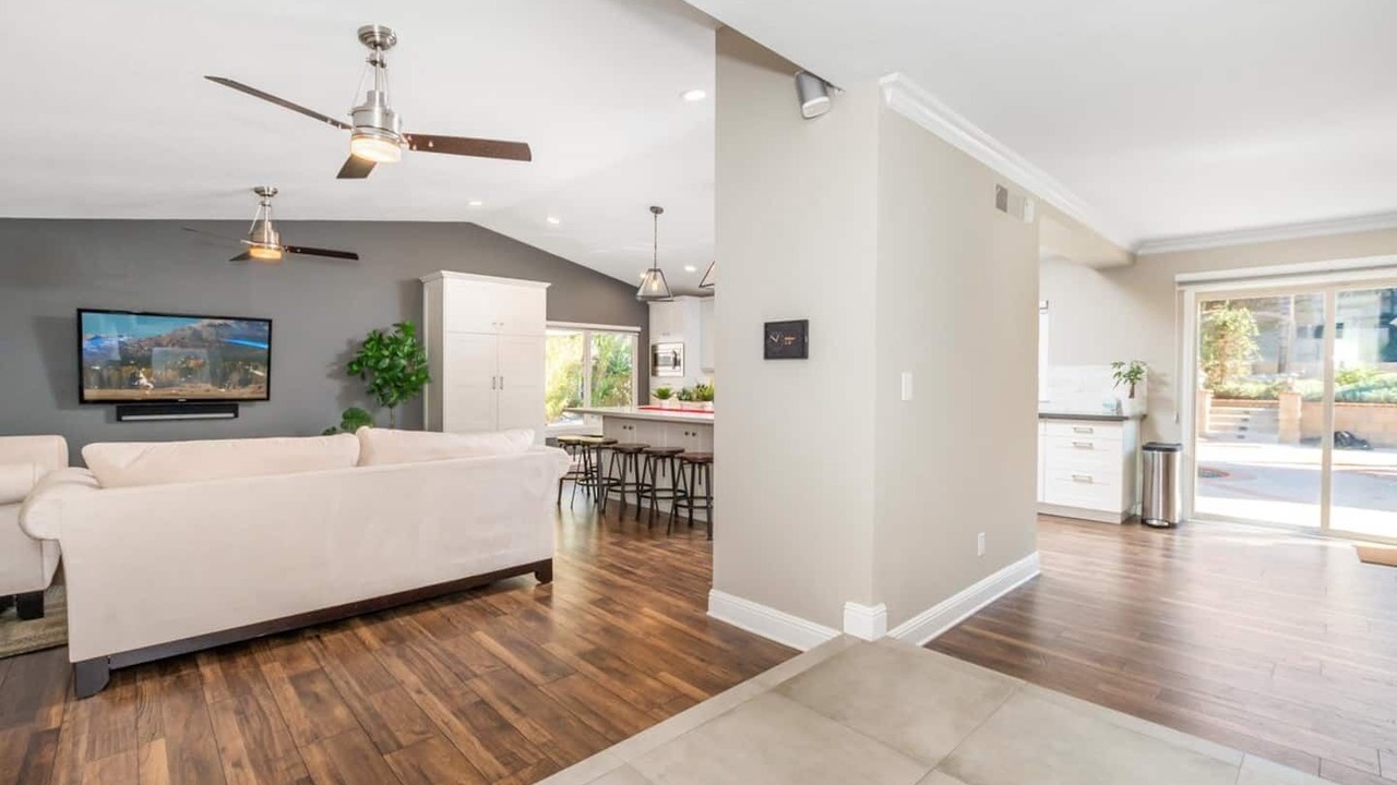 Photo of Livingroom in Allied Gardens