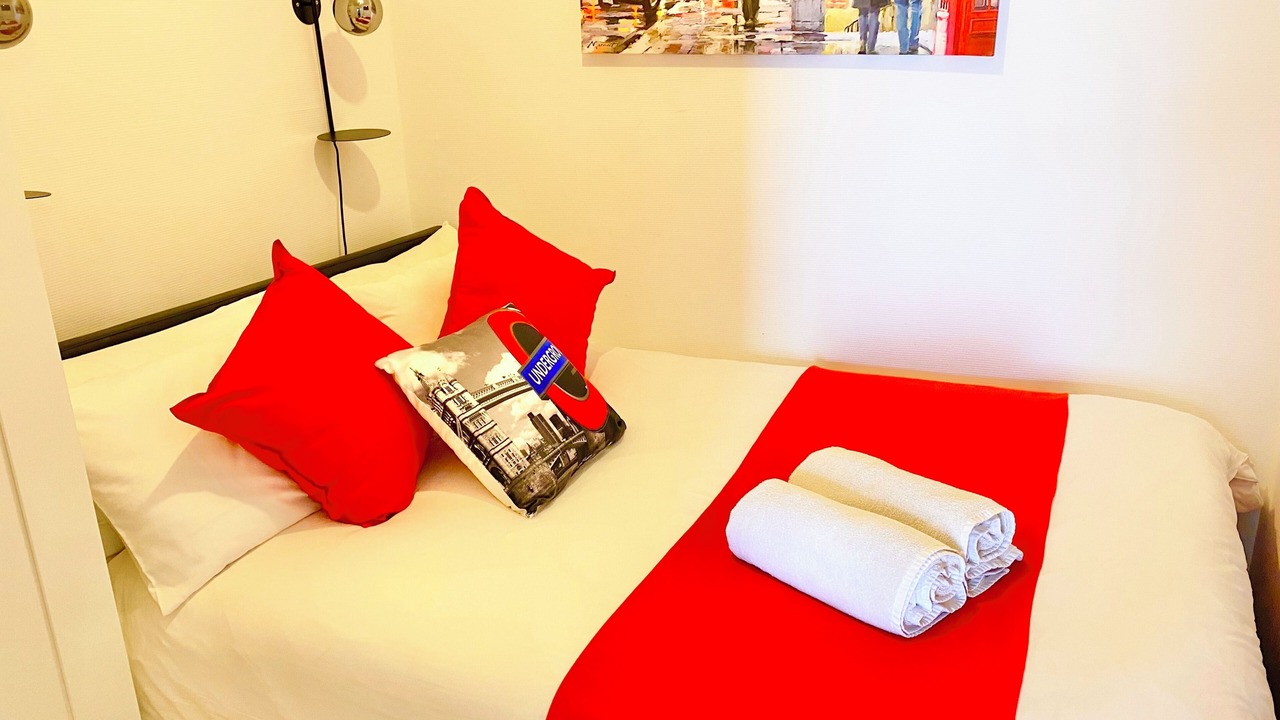 Photo of Bedroom in Walworth