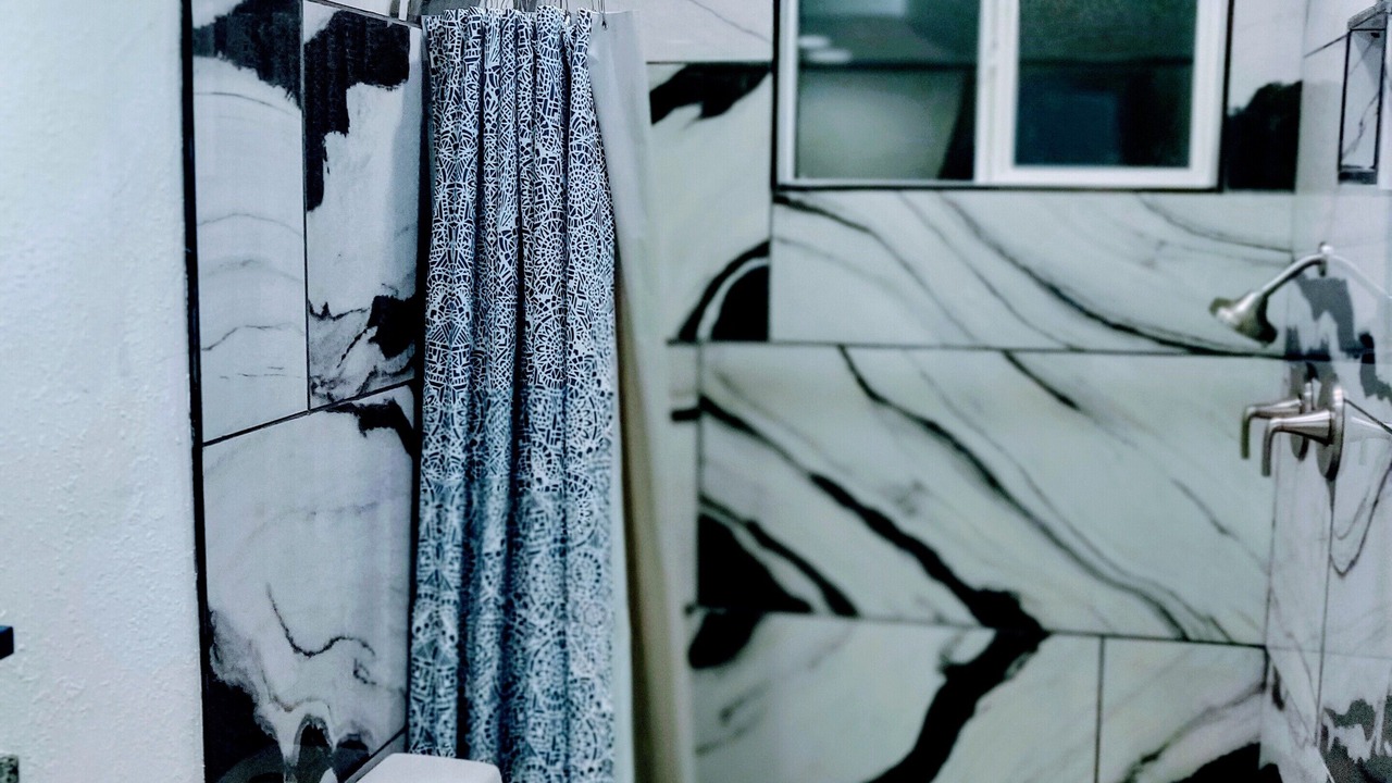 Photo of Bathroom in Valinda