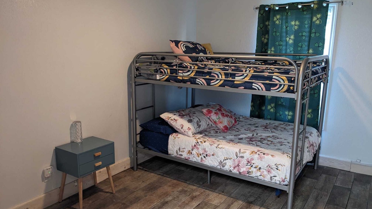 Photo of Bedroom in Valinda