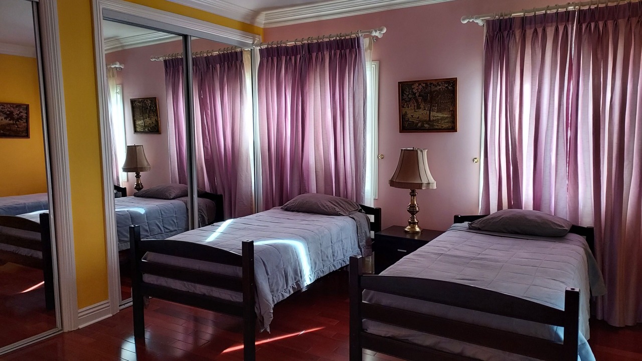 Photo of Bedroom in Encino
