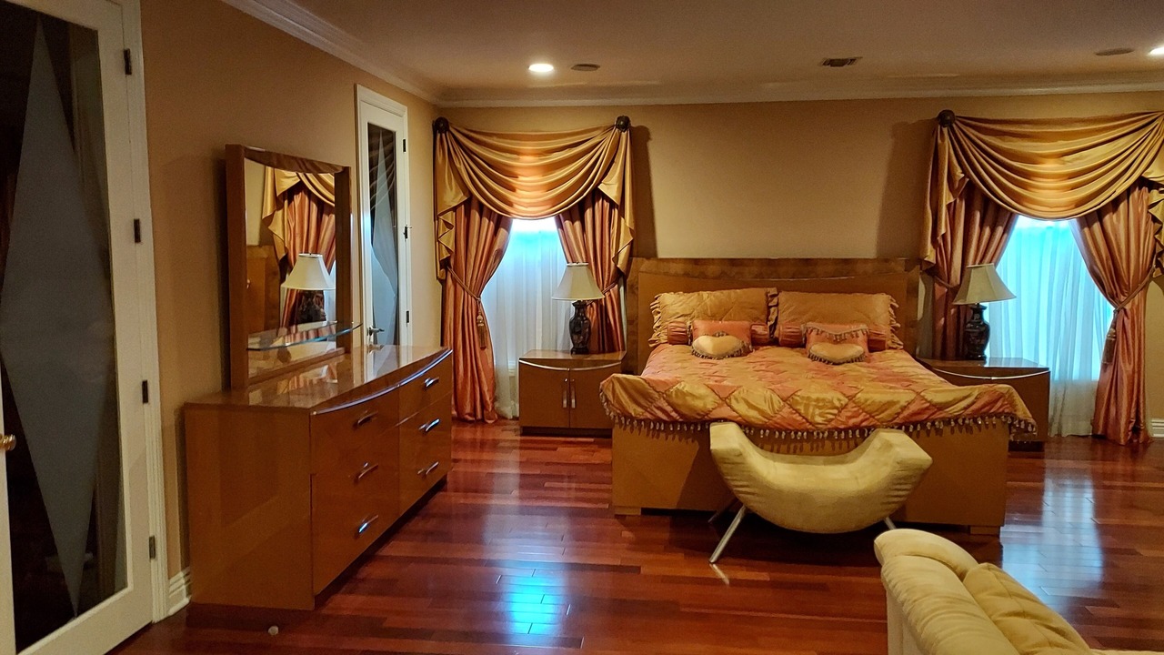 Photo of Bedroom in Encino
