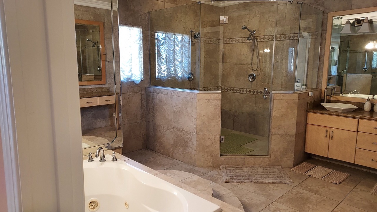 Photo of Bathroom in Encino