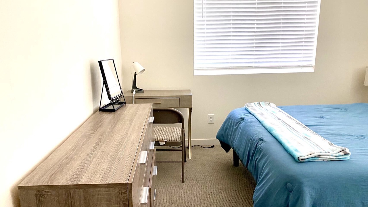 Photo of Bedroom in Sylmar