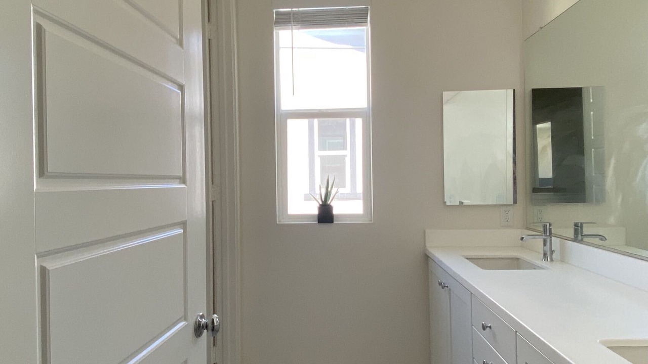 Photo of Bathroom in Sylmar