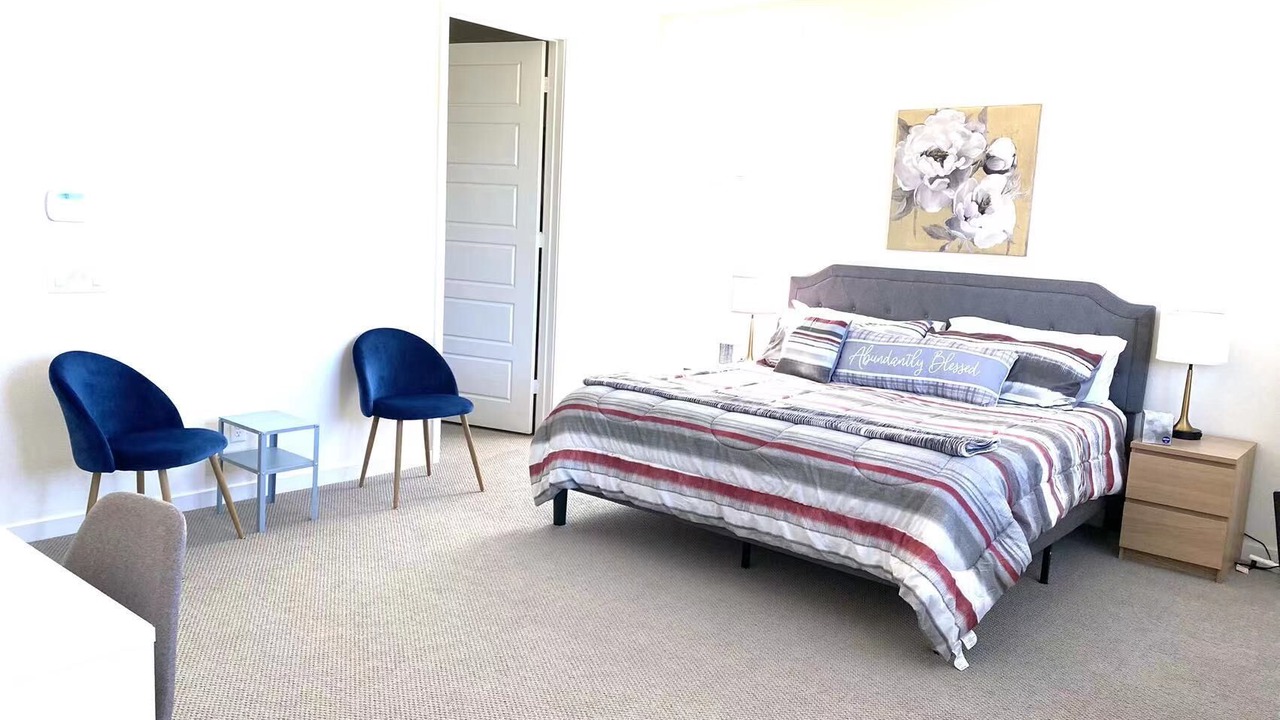 Photo of Bedroom in Sylmar
