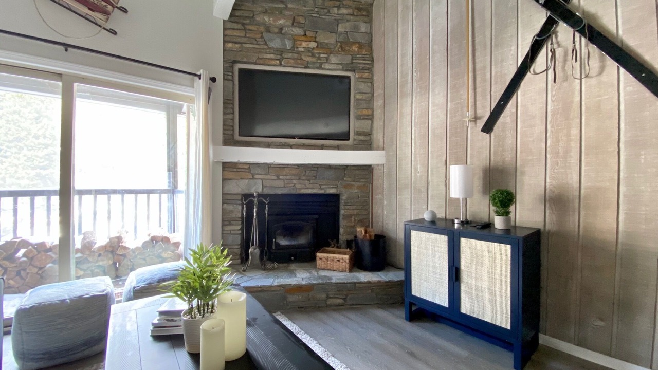 Photo of Livingroom in Mammoth Lakes