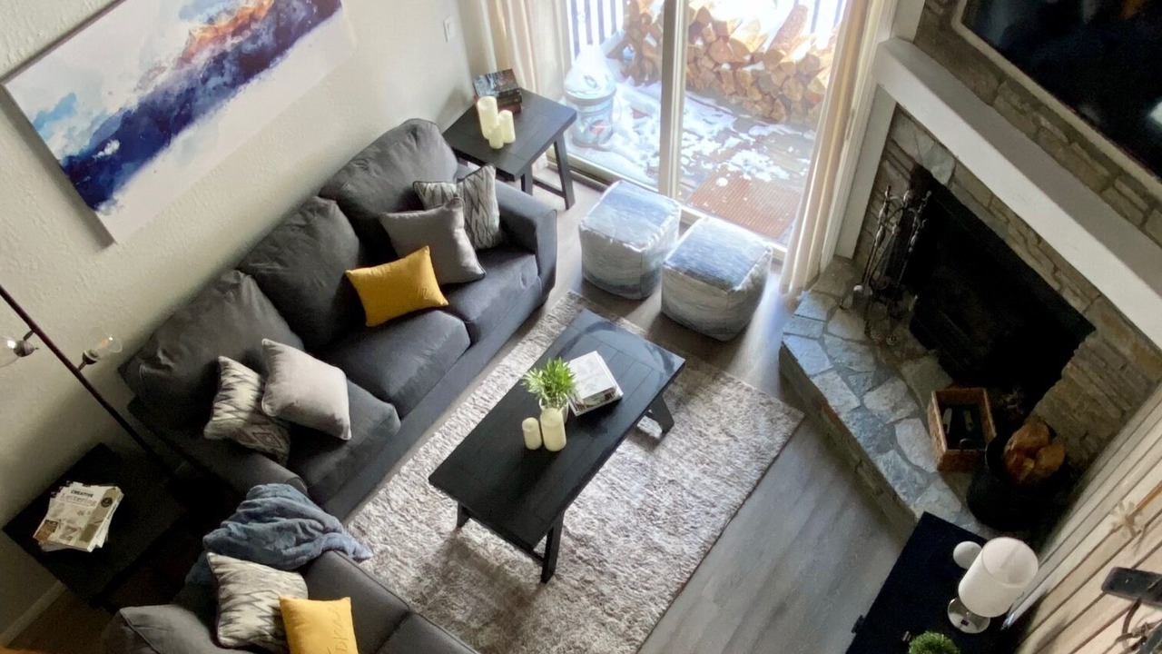 Photo of Livingroom in Mammoth Lakes