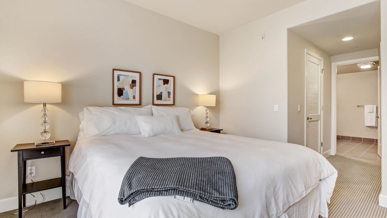 Photo of Bedroom in Downtown