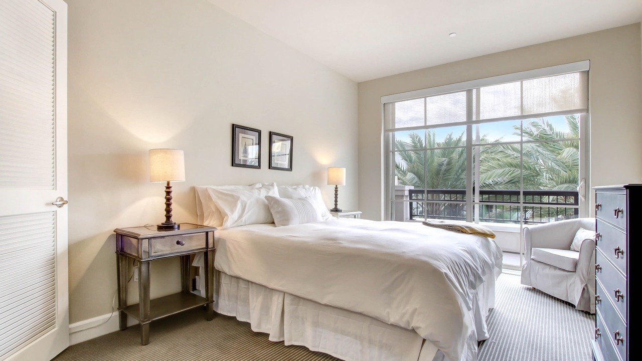 Photo of Bedroom in Downtown