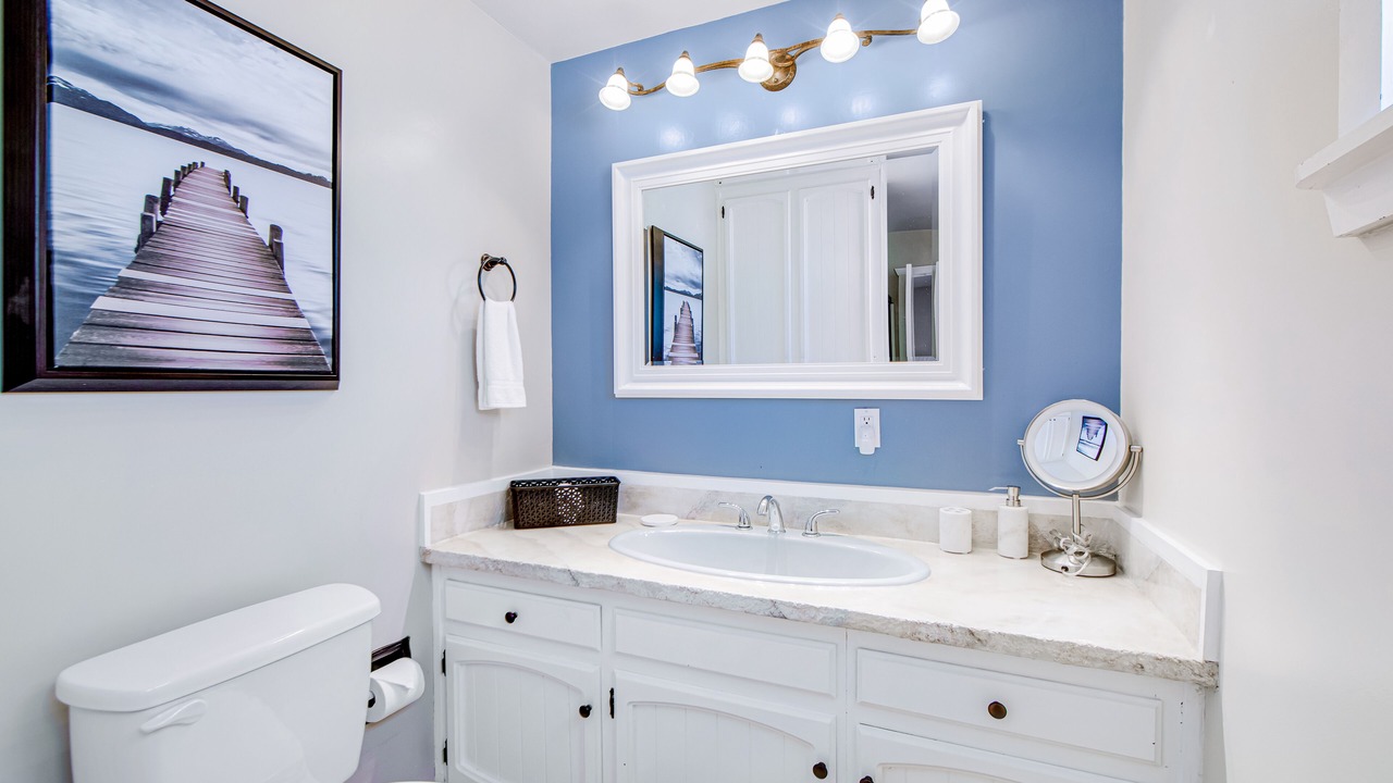 Photo of Bathroom in Woodlands