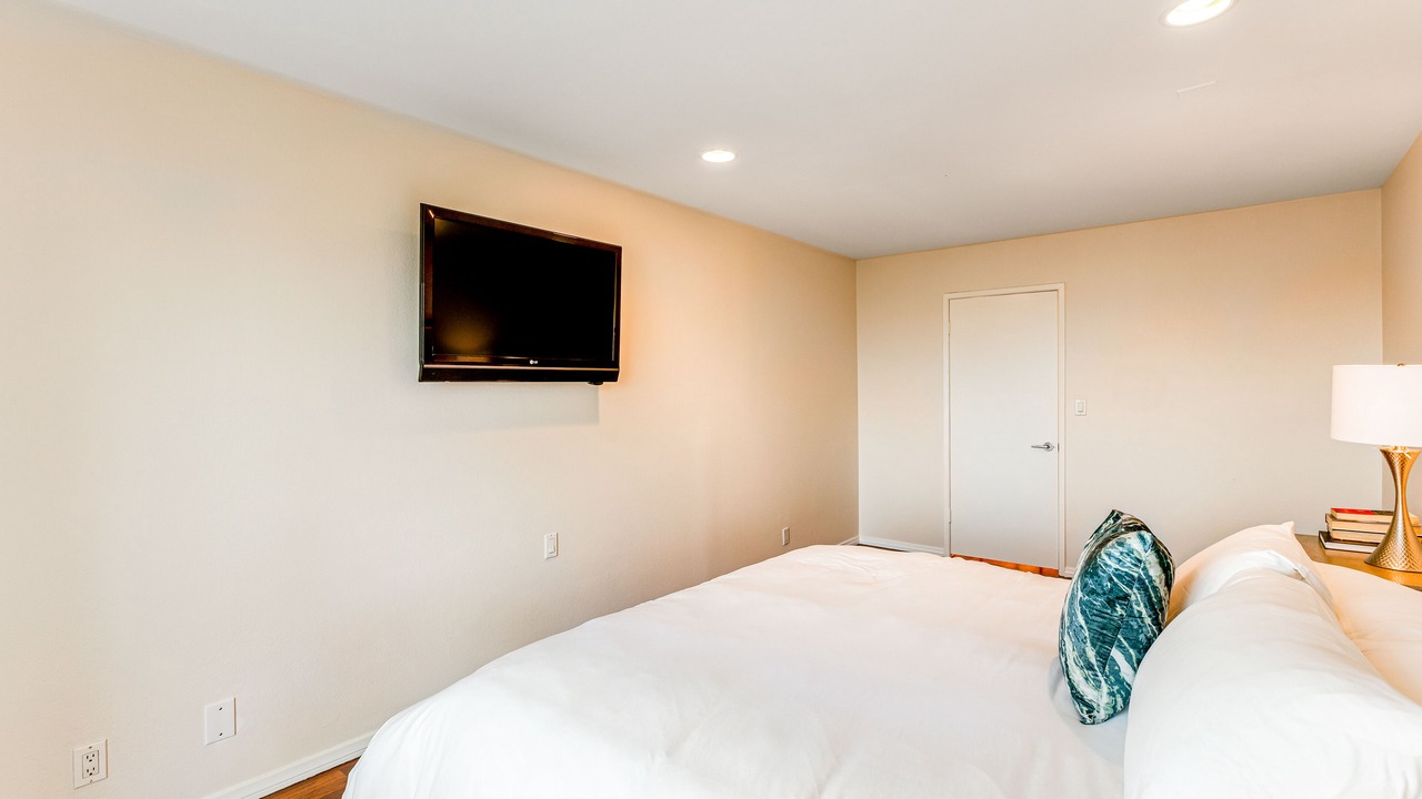 Photo of Bedroom in Santa Ana Heights