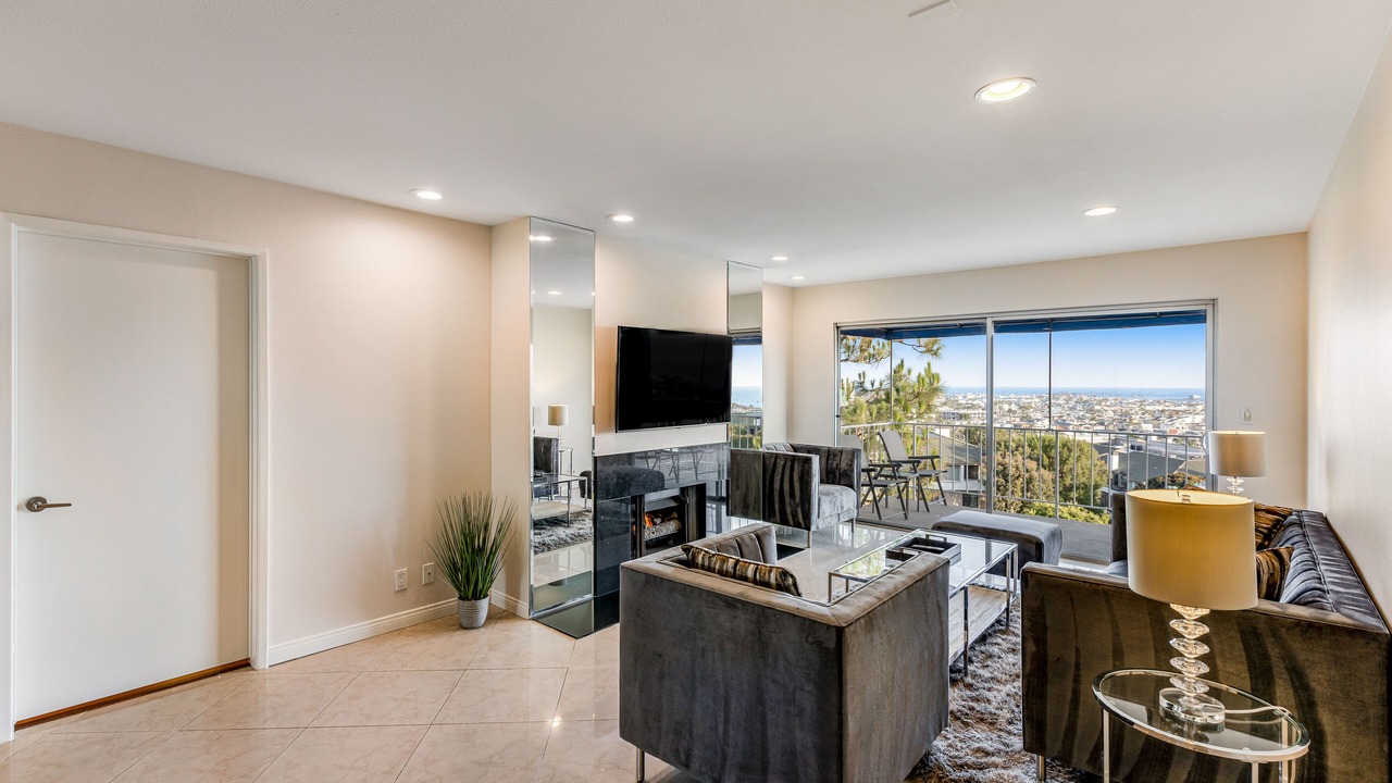 Photo of Livingroom in Santa Ana Heights