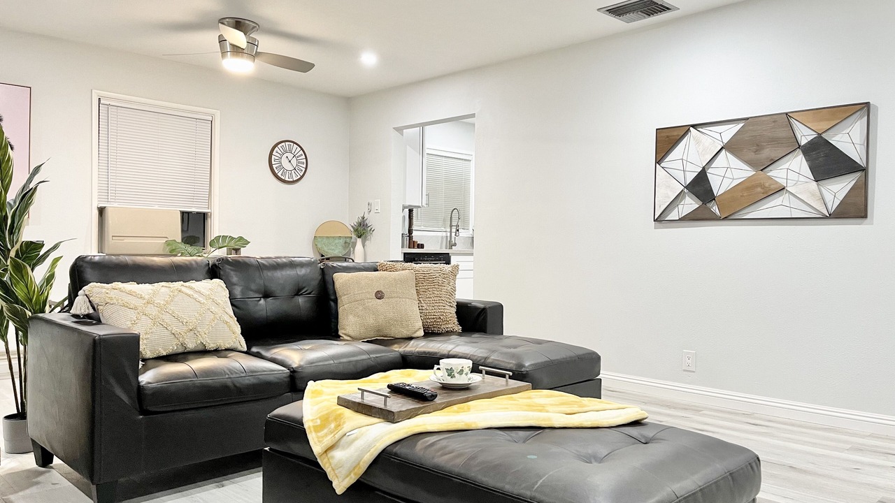 Photo of Livingroom in Lancaster