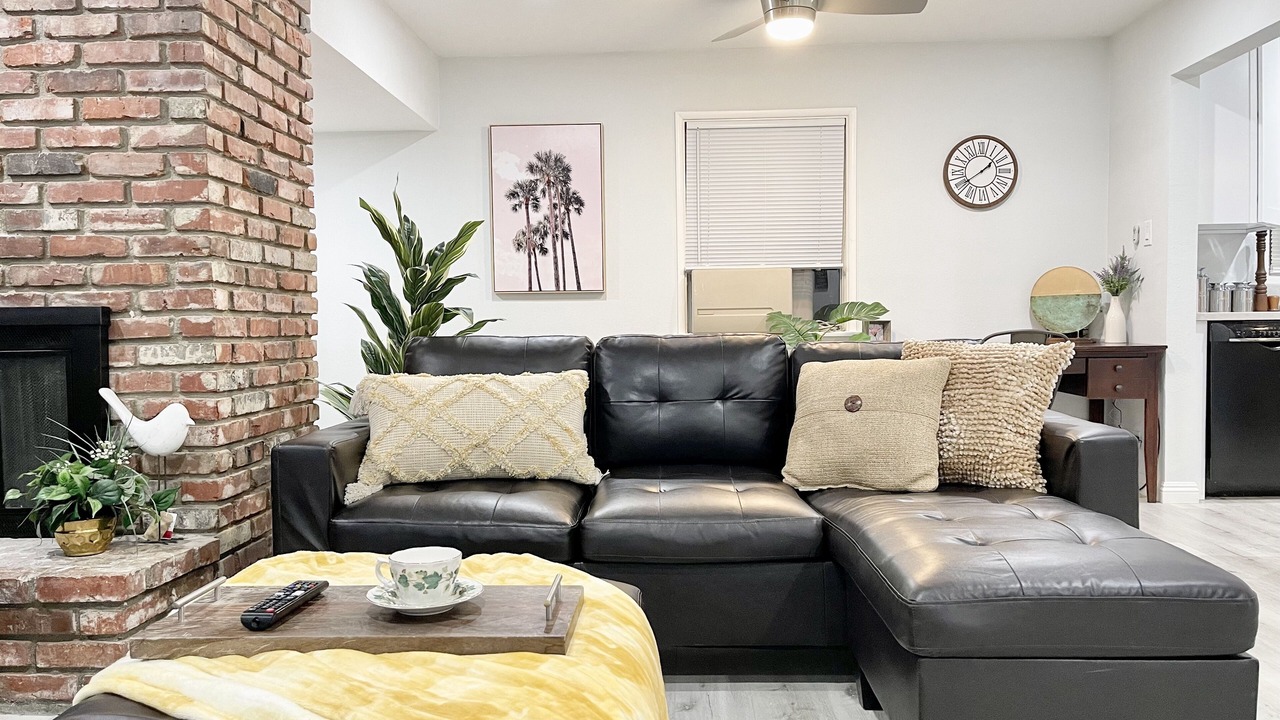 Photo of Livingroom in Lancaster