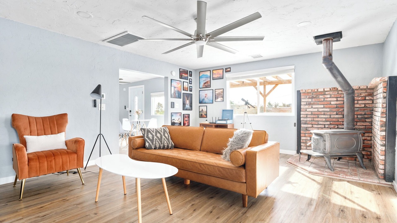 Photo of Livingroom in Landers