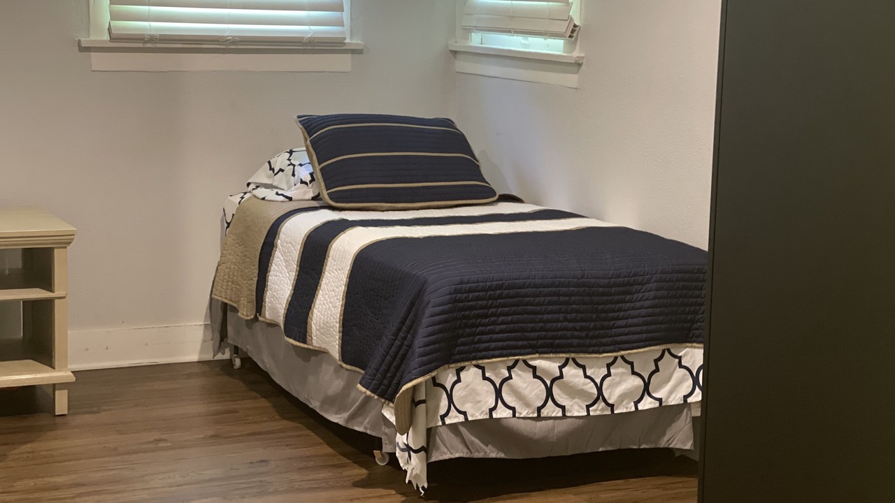 Photo of Bedroom in Pasadena